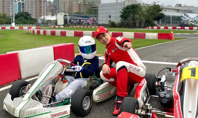 林志颖|林志颖车祸伤势痊愈后首次空降超话,向粉丝们报平安