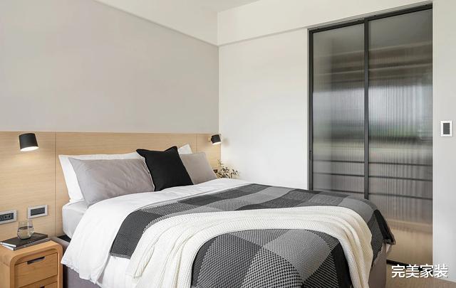 全家人都反对在玄关加一扇门，只有她坚持，最后发现这扇门真香