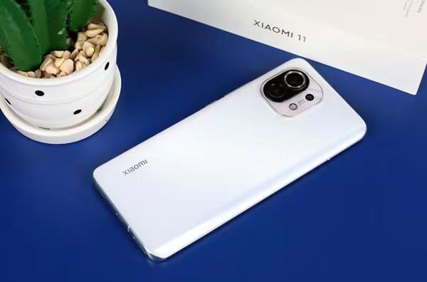 小米科技|小米13pro亮相,144Hz+LTPO技术,4nm强芯加持