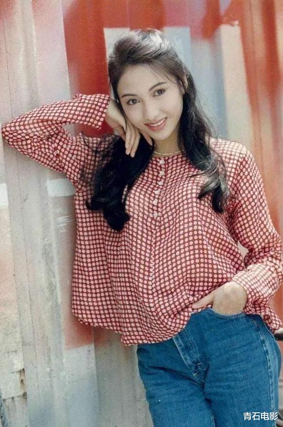 赵丽颖|改名、算命、求偏方，细扒这些明星为“生儿子”的窘态，个个荒唐