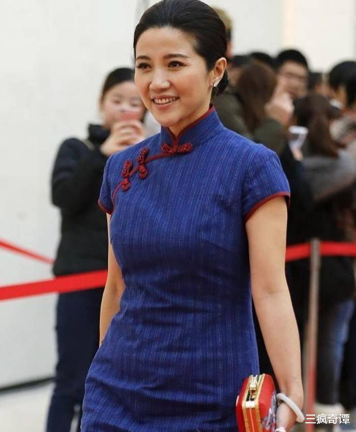 |她8次夺得影后，为了母亲退圈8年，今47岁单身无戏可拍