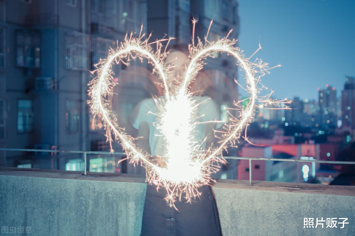 人像摄影引导是关键!这3个引导技巧,送给正在拍毕业照的你!