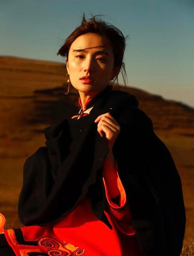 李亚鹏|又有孩子了？李亚鹏陪31周岁女友海哈金喜产检，全程贴心守在身边