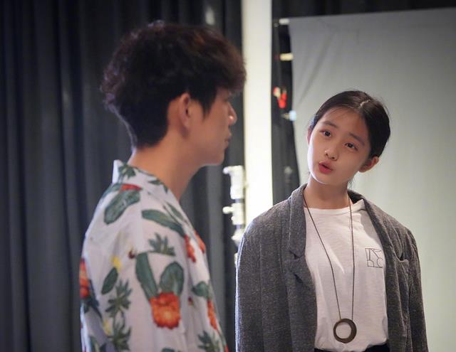 人生如戏|娱乐圈“星二代”引热议,美得丑的扎堆入圈,出道巅峰的她被骂惨