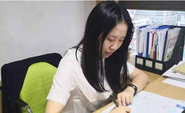 高校|又一“双一流”高校招聘辅导员，年薪不低于18万，还有“编制”拿