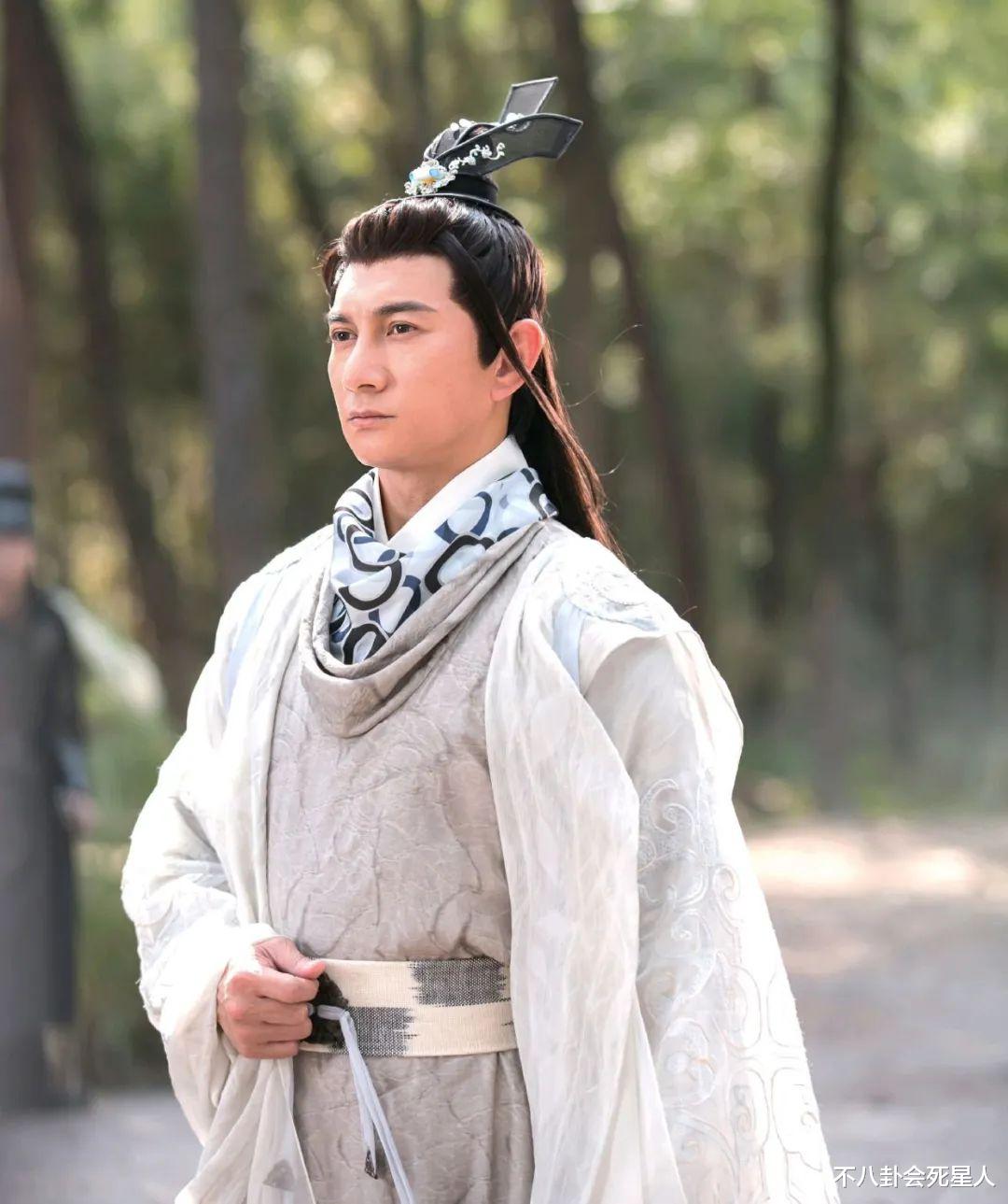 霍建华|7位中年男星尴尬现状，发福脸肿，在家当奶爸，47岁还演偶像剧