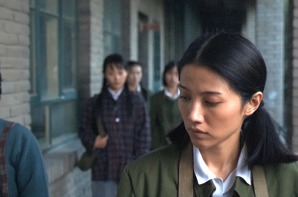 颜丙燕|影后颜丙燕:对名利“无欲无求”,为母亲治病隐退8年,至今未婚