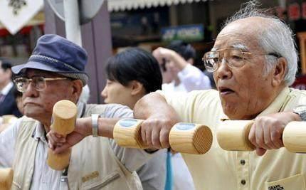 哮喘|世界最长寿男性去世，享年113岁，家人说：生前他每天要做5件事