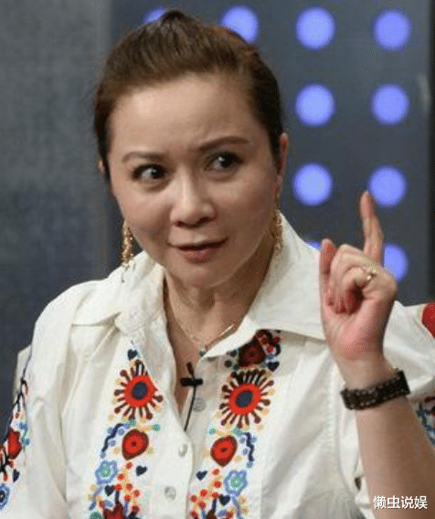 蔡明|蔡明儿子丁丁:36岁仍未婚无子女,是蔡明的骄傲也是她的心病