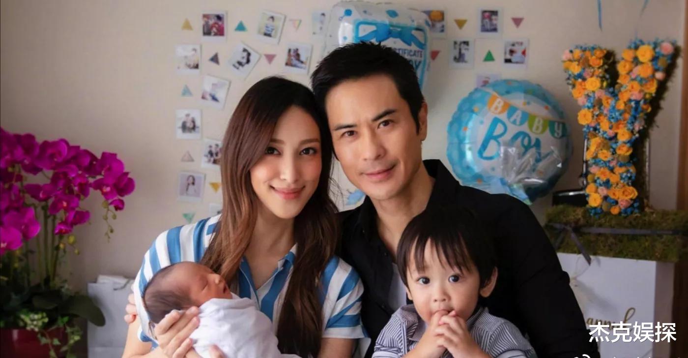 陈凯琳|郑嘉颖宣布陈凯琳怀第三胎，夫妻年龄相差21岁，四年抱三造人神速