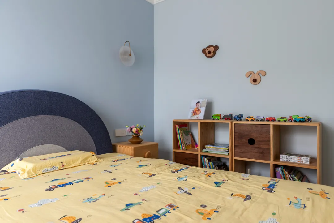 115㎡小三室现代，三口之家