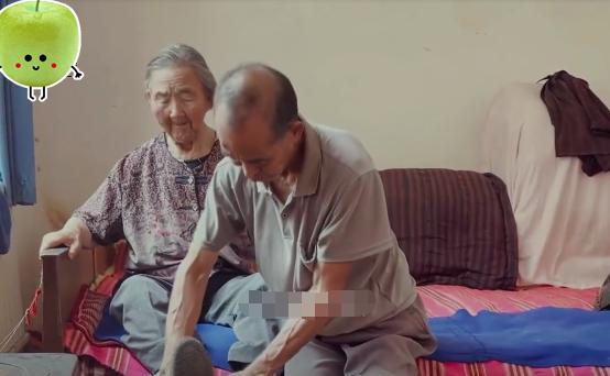 二舅视频文案被质疑抄袭，央妈亲自下场撑腰，学生道破背后真相