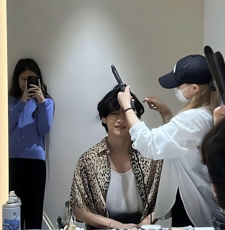 金泰亨|传Jennie、金泰亨2021年就交往！同床共枕，男方甜喊老婆