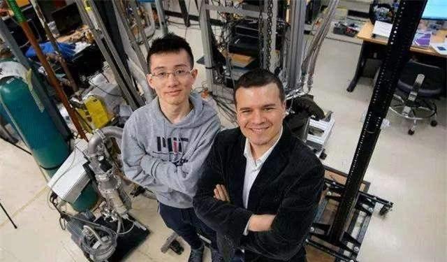 天才曹原,22岁破百年世界难题,学成归国,说我是中国人