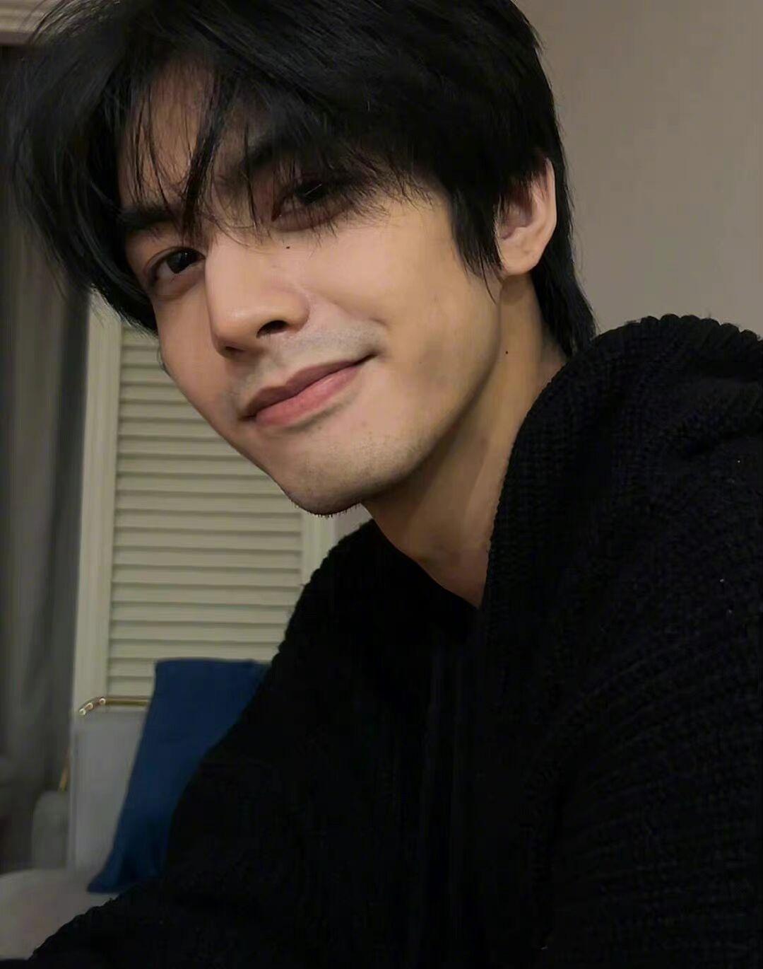 明星|一眼难忘的浓颜系明星!眉眼如画立体雕塑美,撕漫画入人间的仙葩