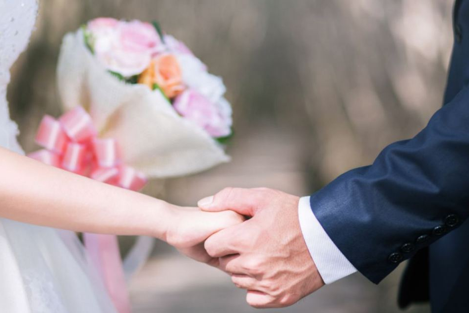 小S|AA制、在外偷吃、婚后300多天没见面,这3对明星夫妻相处模式太怪