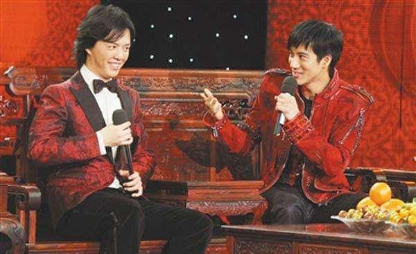 刘谦|跪拜“天皇”被封杀?屡遭质疑的刘谦,到底是怎么“消失”的?