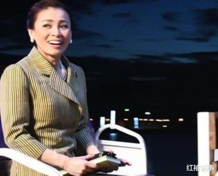 西拉米|西拉米母子逆流而上，霸屏2022年皇家台历，把苏提达儿子挤出局