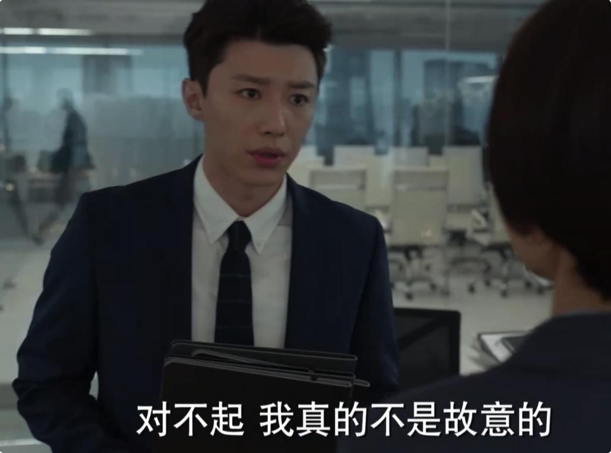 代旭|《玫瑰之战》隐藏一对明星情侣,认出了代旭,没认出他的34岁女友