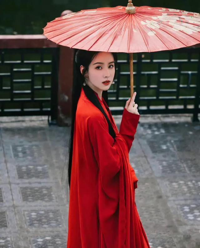 花千骨|影版的花千骨变瘦了，还真让人眼前一亮，陈都灵的确实美