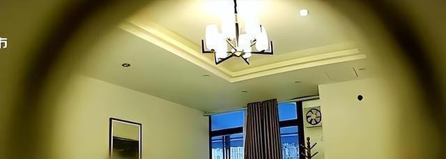 回顾:男子高价娶空姐,婚前发现床单有白色水渍,调监控得知真相