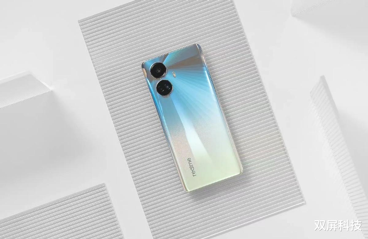 realme|首销突破20万台，真我10系列一战封神，realme的神来之笔