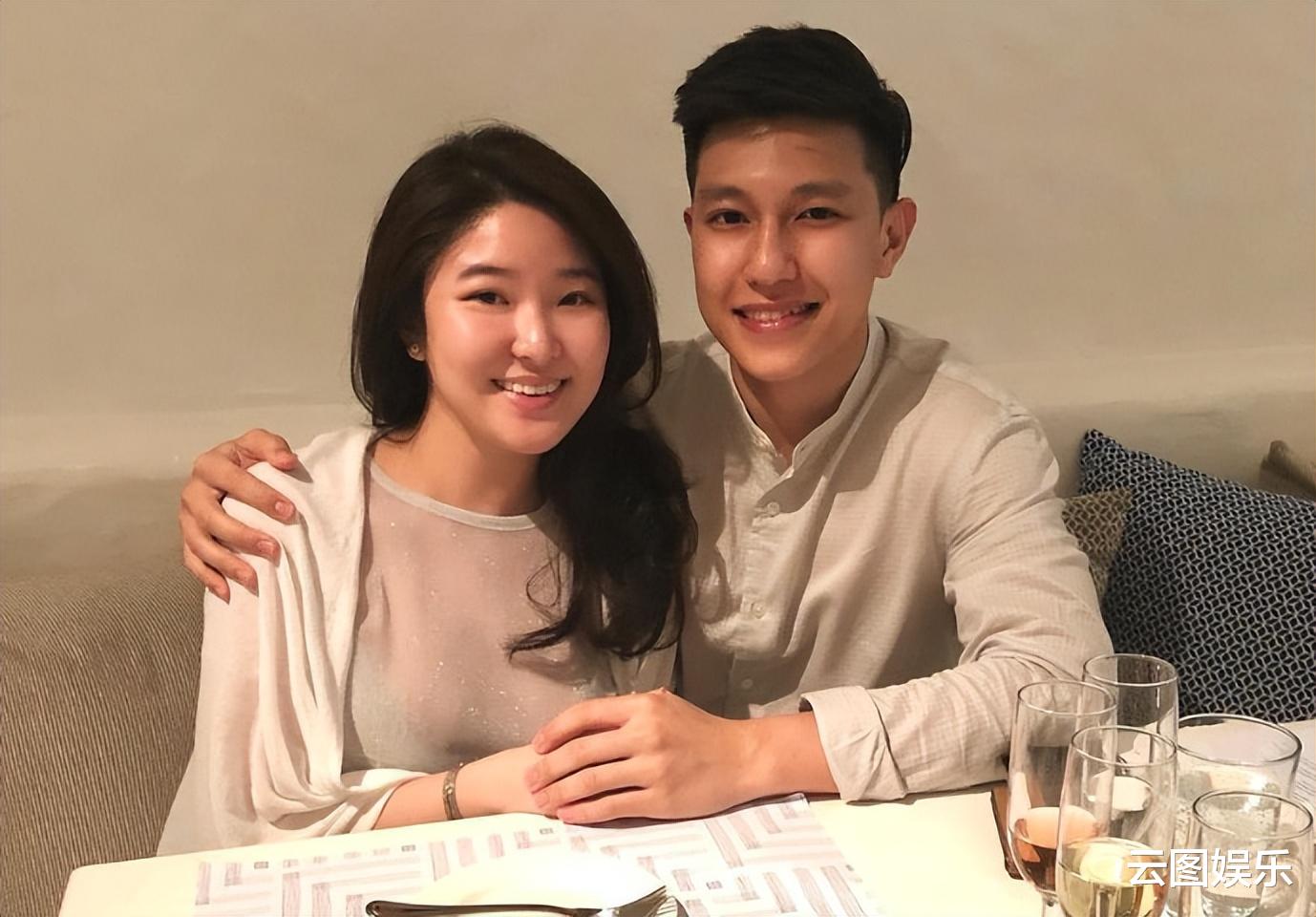 许绍雄|许绍雄定居新加坡开餐厅，TVB女星携子前来探望，开心合影心情好