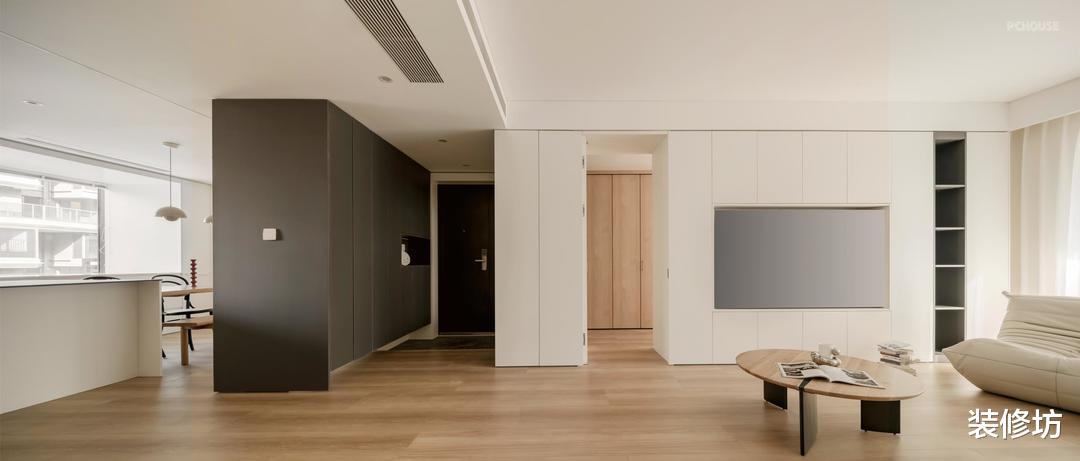 巧妙的四改三,让阳光流淌在每一处角落,简单又大气