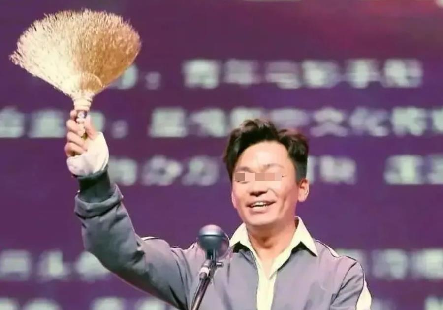 王宝强|包贝尔被炮轰后，王宝强竟然登上热搜，网友：高下立判