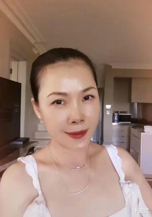 整容|曾移居国外的6位明星:有人嫁富商住豪宅,有人叶落归根回国养老