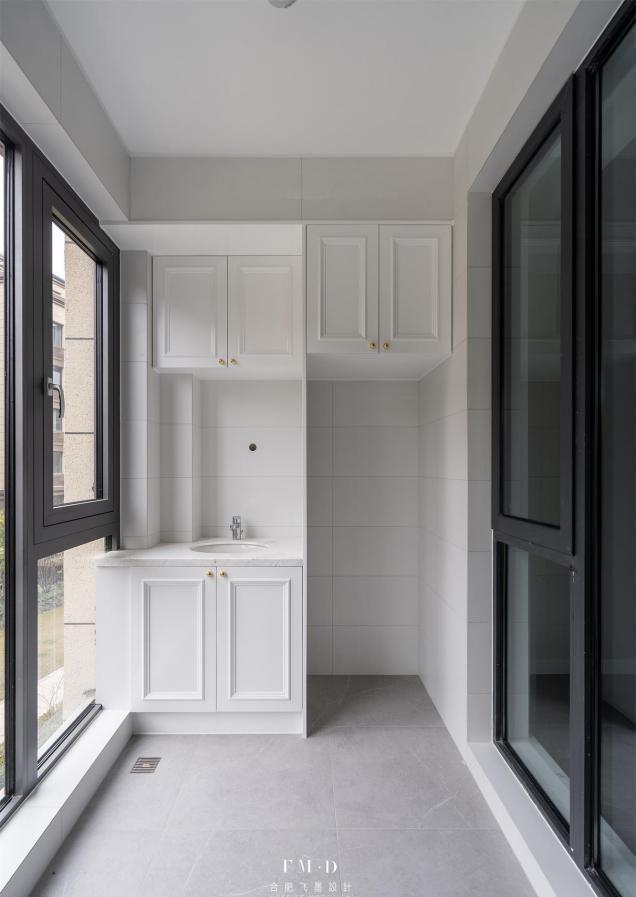 现在木工打柜子,流行上下打满中间留空,4种装法巧妙分区做收纳