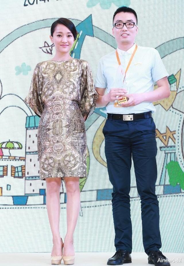 张梓琳|周迅张梓琳同框看出差别，身材真挺重要的，穿裙子显出不同的风格