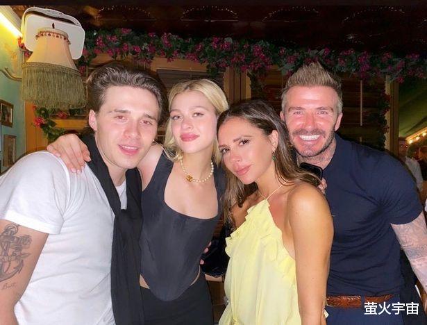 小贝|小贝长子2500万婚礼现场曝光,岳父别墅举行,媳妇拒穿贝嫂的设计