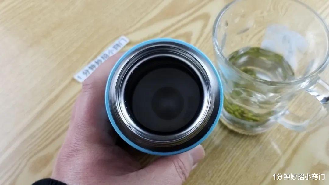 无论保温杯多不好洗,只要加一把它来洗,立马干干净净