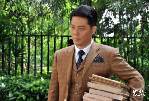 傅程鹏|傅程鹏前妻程素：捧红丈夫，陪他21年从无到有，却在41岁被抛弃