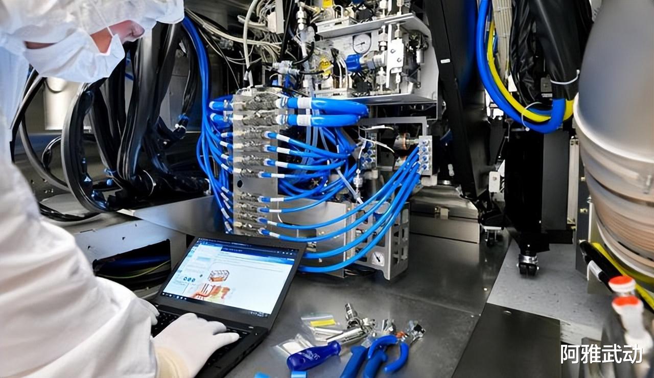 戴尔|停服一个月,俄罗斯公布新决定,外媒:甲骨文等美企一个都跑不掉