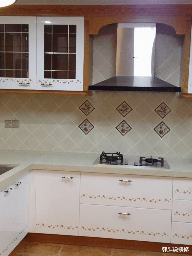 终于赶在春节前搞定新房,只花了9万,光硬装就已经很时尚大气了