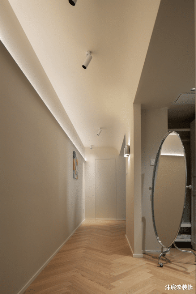 暗黑跑道房重新改造,室内温暖随性、慵懒治愈,老破小成功逆袭!