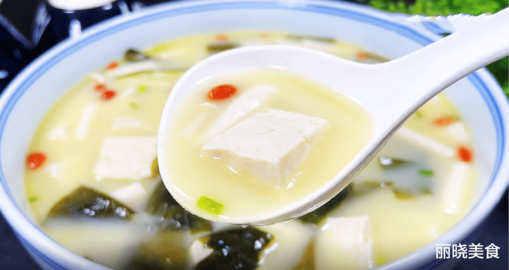 胃癌|“朝盐水,晚蜜汤”,秋天易上火,建议喝这5汤,滋补身心更强壮