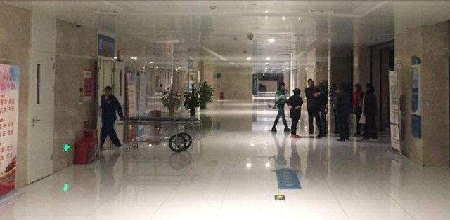 大爷|一人垂钓全楼吃鱼！江苏一男子给邻居送鱼却被告了，究竟咋回事？