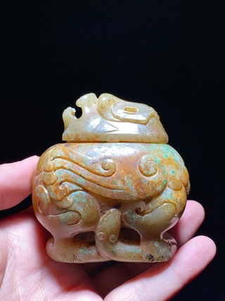 和田玉籽料|明以前 和田玉籽料受沁 瑞兽 香薰 摆件