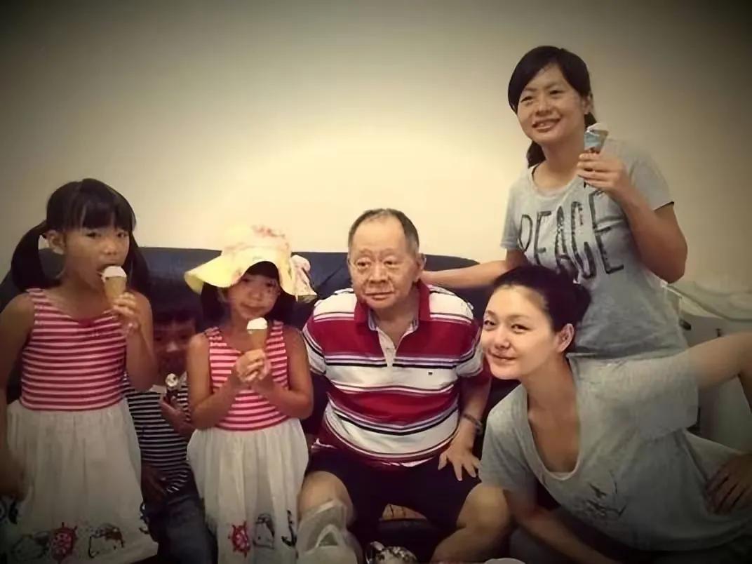 大S|大S妈：嫁入豪门吃尽苦头，八百万救小三，温柔一刀完胜小菲母子