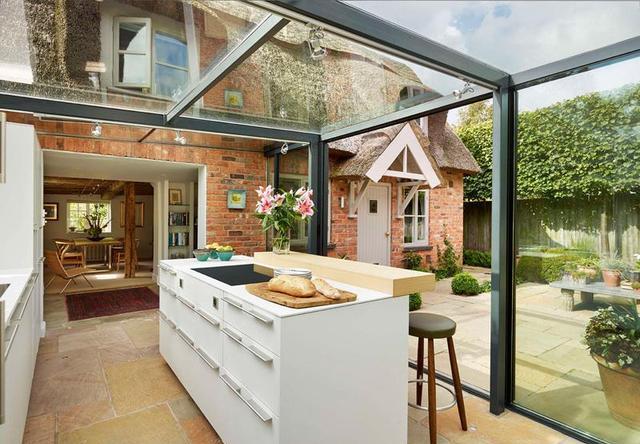 但凡我有个院子,也将厨房挪到这里,搭个凉棚做饭不知道多舒坦!