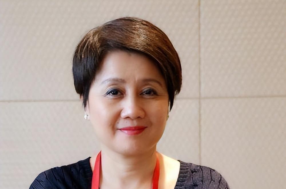 利智|利智的一生：成龙为她倾倒，赌王要纳她五太，李连杰为她抛妻弃子