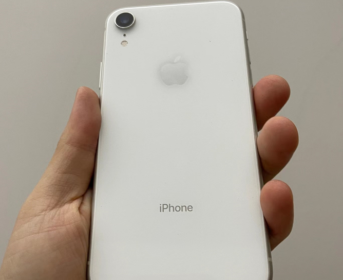 iPhone|粉丝1650元网购“原装iPhoneXR”，网友：要是原装机我直播吃土！