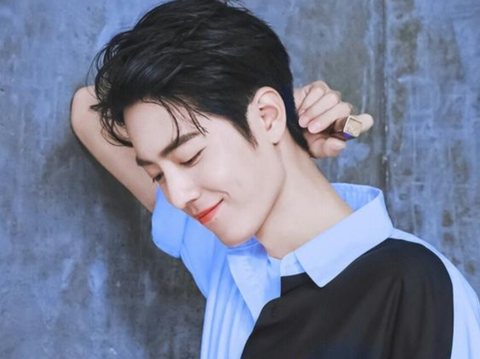 肖战|肖战，他的谈吐和笑容也处处显示着，他来自幸福的原生家庭