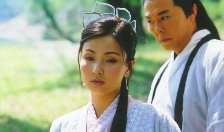 吻戏|伸舌头、嘴亲肿、忘年吻，这些“中老年”演员拍吻戏，个个辣眼睛