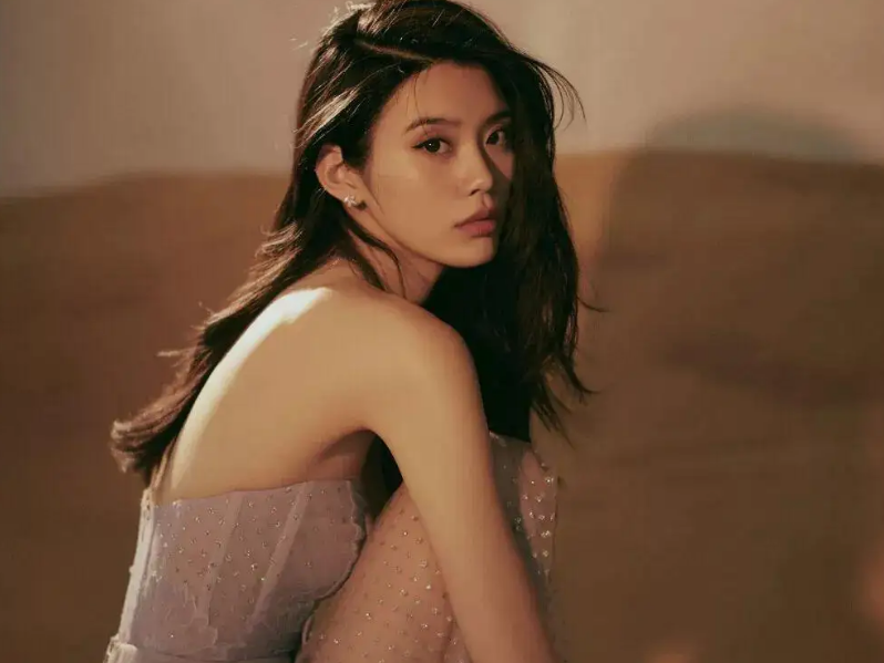 奚梦瑶|弯道超车的奚梦瑶,一摔成名嫁入豪门,妥妥的成为了人生赢家