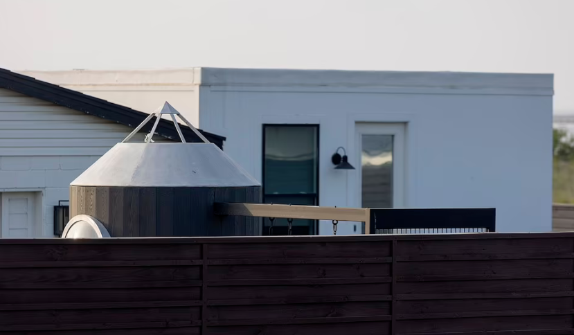 伊隆·马斯克|世界上最有钱的“乡下人”，马斯克住所是五万元搭建的棚屋