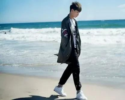 电影|音乐才子汪苏泷：曾超过周杰伦，却被经纪公司坑，为夺版大战两年